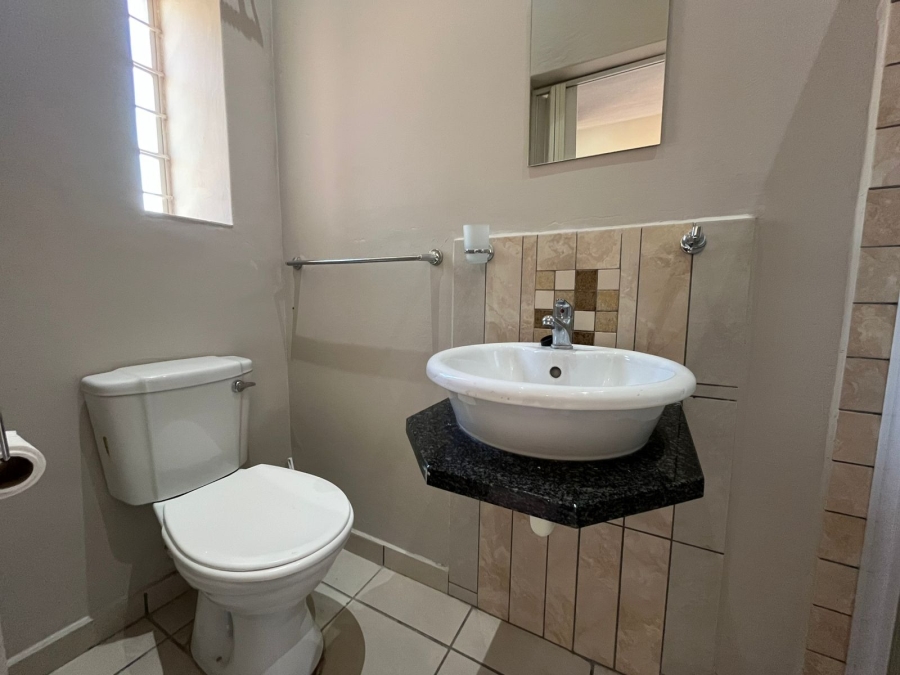 2 Bedroom Property for Sale in Waterval East North West
